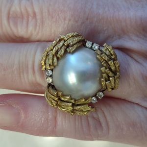 Mabe pearl 18kt Yellow Gold Ring, diamonds, estate Ring vintage